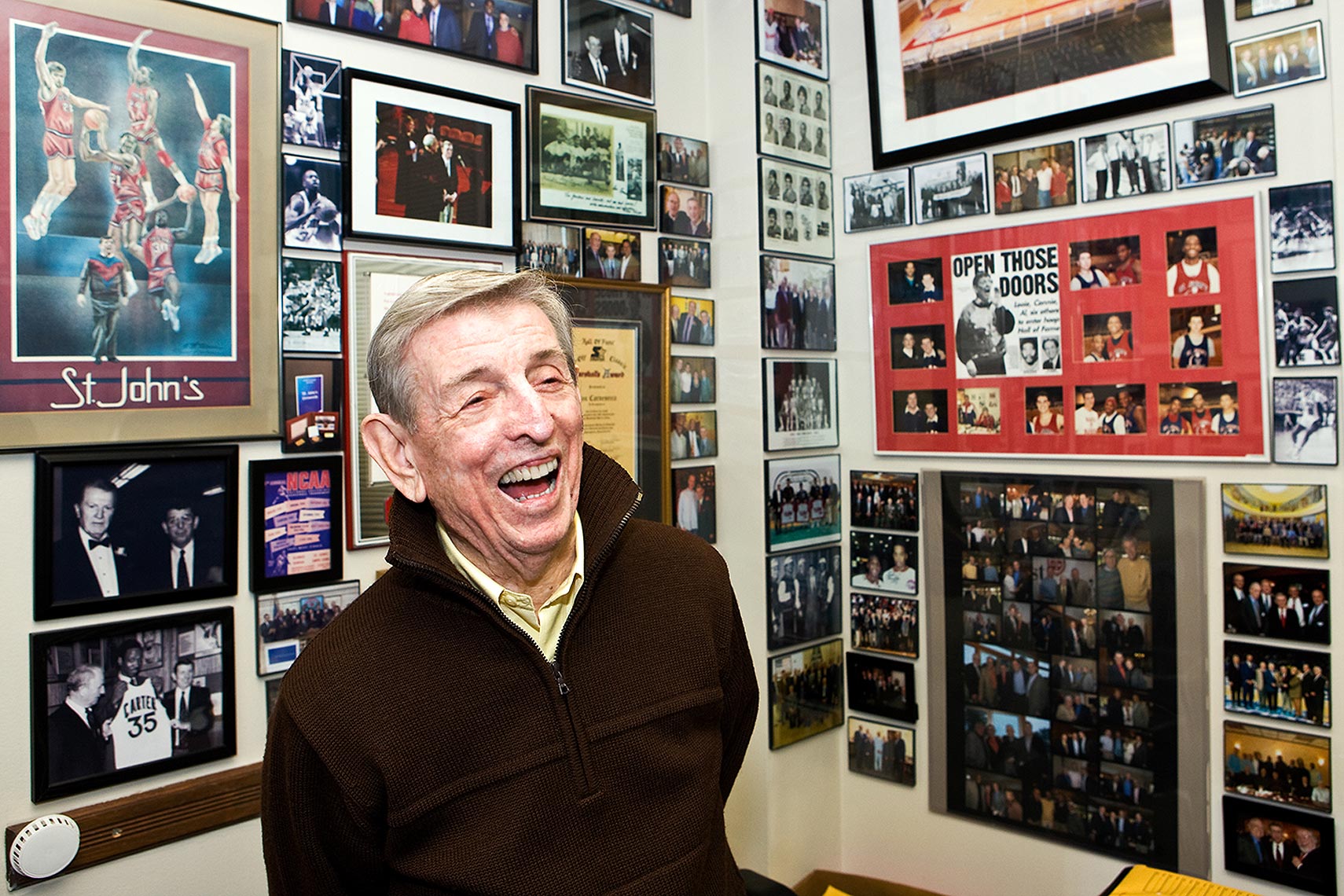 Lou Carnesecca